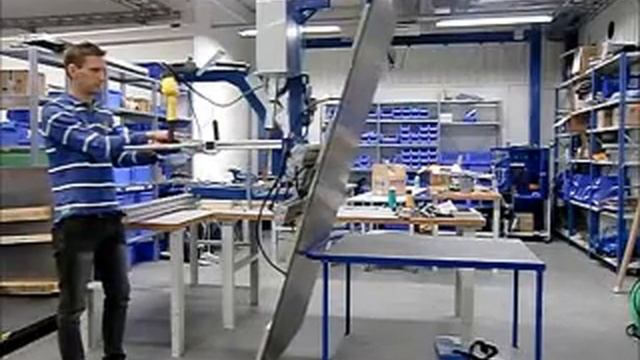 Med TAWIGrip pneumatiskt lyftok kan du lyfta extra stora och tunga metallskivor. смотреть онлайн