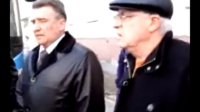 Мэру Владивостока рассказали о протекающей крыше смотреть онлайн