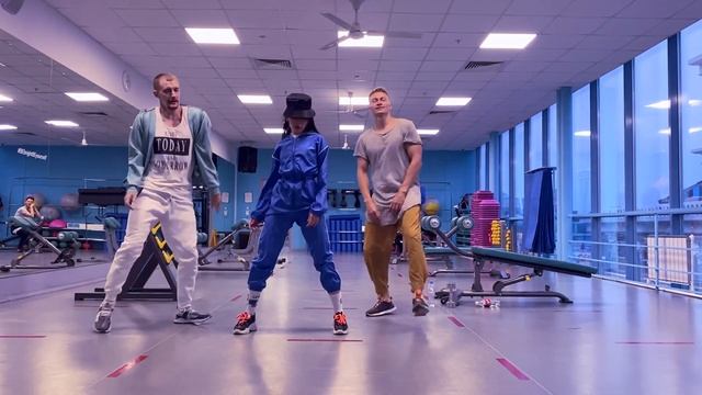 Natan & Ганвест - Ананасовый сироп - Танец (jeny_miki, Vova Legend, AALI) смотреть онлайн