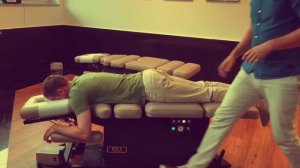 Хиропрактика в Действии: Настройка Тела!