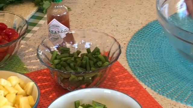 Tutti Frutti Green Bean Salad смотреть онлайн