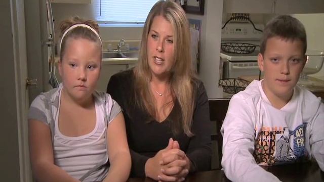 Income Inequality and Child Poverty in Canada: from Poor No More, a Canadian feature documentary смотреть онлайн