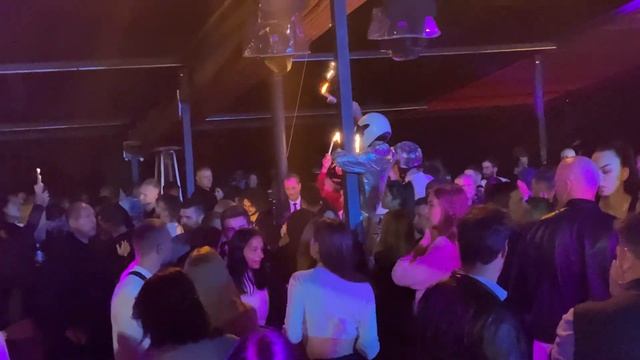 KIEV NIGHTLIFE BEST CLUB IN KIEV SPARKSKYIV Disco HOT Girls #kiev Київські сексi дівчата та вечірка смотреть онлайн