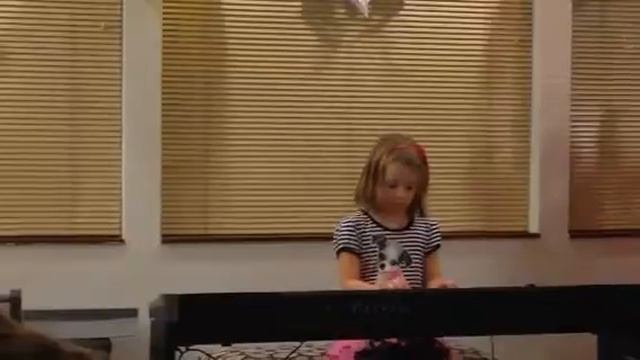 Маша играет в русской школе смотреть онлайн