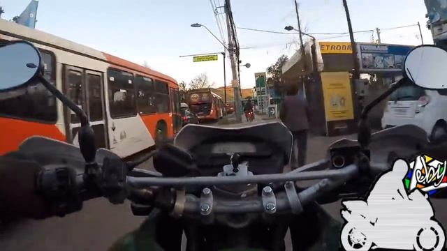 MOTOS VS POLICIAS #1 | MOTOS VS AUTOS смотреть онлайн
