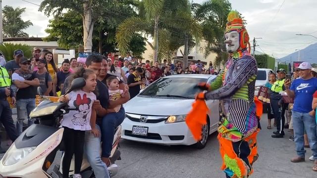 Show de calle- Karcocha - Progreso Jutiapa - Guatemala 2023 - Video Gracioso смотреть онлайн