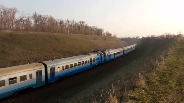 Д1-742-3/689-4/Д1-713-3, Д1-705-1/713-2/764-4/Д1-705-3 рейсом №6064 ім. Т. Шевченка – Гребінка смотреть онлайн