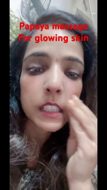 Papaya massage for glowing skin #beautytips #youtubeshorts смотреть онлайн