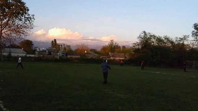 Футбол * Сборнaя Маков - Сборная Пашан 1: 2 / 17 апреля 2016 г. смотреть онлайн