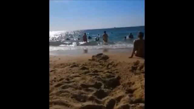 Катька Губа,Андрей и Паша в Крыму.На пляже.Я обычная баба.Я не даю из жалости. смотреть онлайн