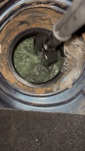 Как собрать грязь в бензобаке в одном месте смотреть онлайн