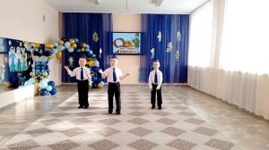 Трио Капельки  Я пилот МДОУ Суксунский детский сад Колосок  Рожкова Марина, гр. Закружился хоровод