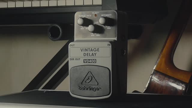 Behringer VD400 Vintage Delay, Обзор-Импровизация смотреть онлайн