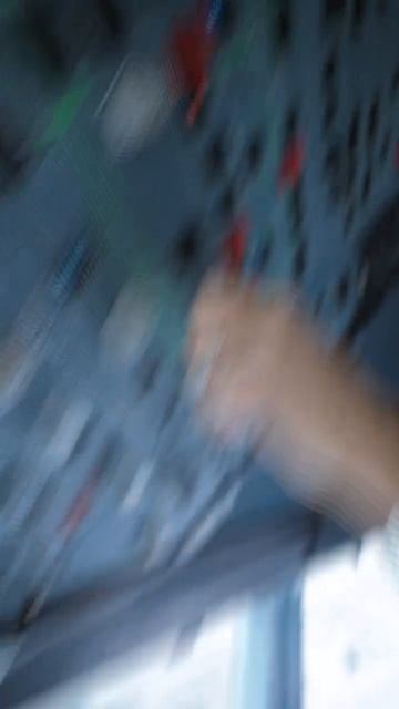 Девушка пилот управляет огромным Аэробусом в Саудовской Аравии! Фантастика! смотреть онлайн