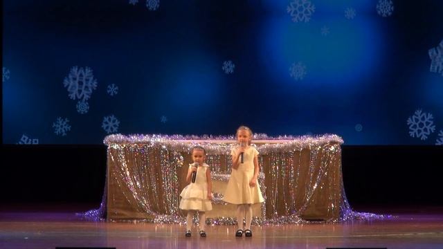 Ентальцевы Каролина и Мила. Песня "Зима" смотреть онлайн