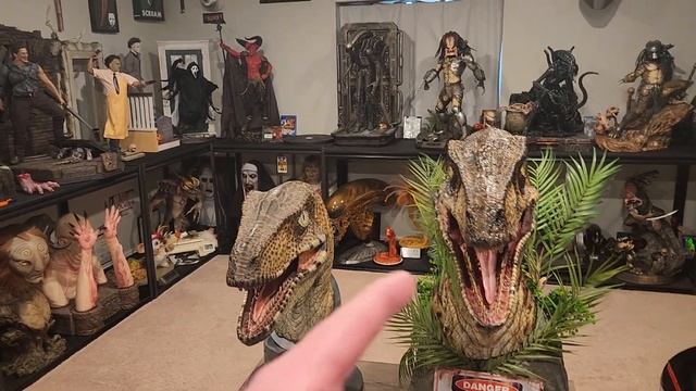 Chronicle Raptor Life Size Bust Unboxing/Review смотреть онлайн