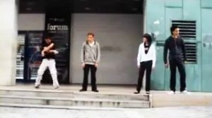 классно танцуют...(тектоник)