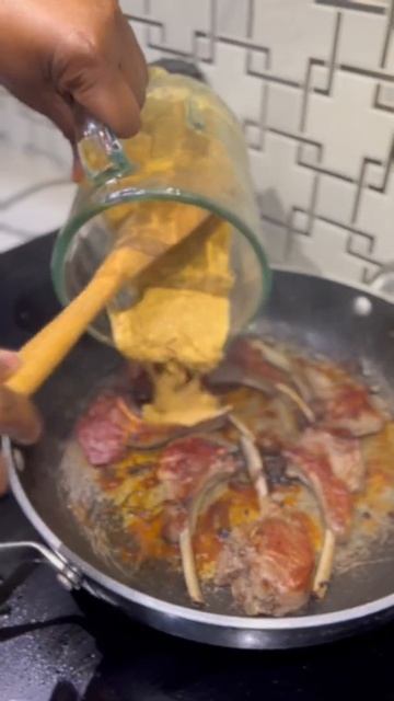 One pot lamb and peas rice. Detail video on channel #easydinnerrecipe #easymealstomakeathome #onepo смотреть онлайн