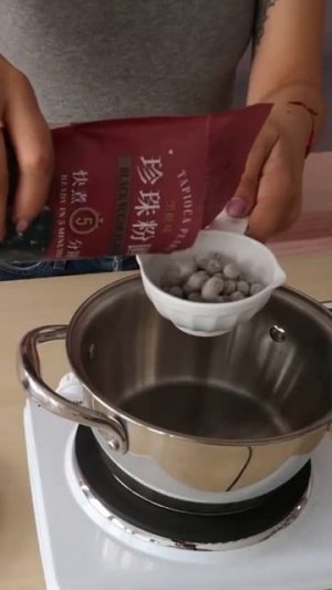 How to Make Bubble Tea (with loose leaf tea!)