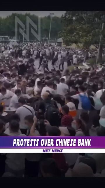 Protests in China… смотреть онлайн