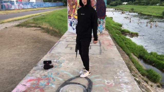 Ebi - LoWrider | Official Video смотреть онлайн