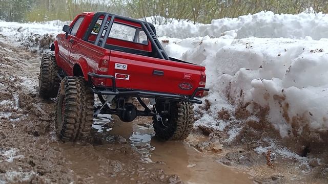 RC4WD TF2 Marlin путешествие по ручью.