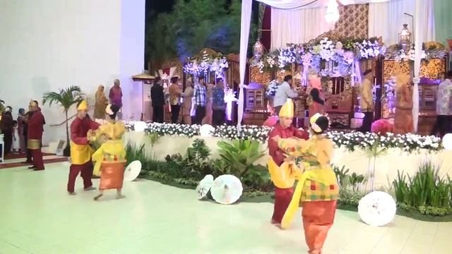 Muayak Ranau 7 : Tari Mainang & Serampang12 + Foto (MR 7) смотреть онлайн