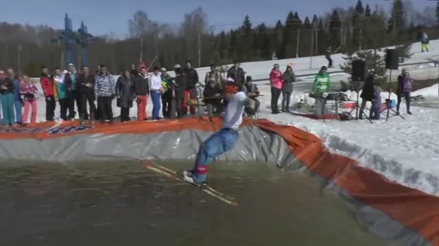 Шакша по воде н лыжах смотреть онлайн