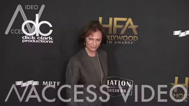 Jacqueline Bisset at Hollywood Film Awards 2017 смотреть онлайн