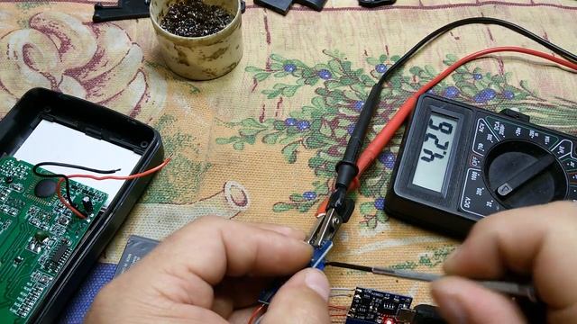 Переделка мультиметра на питание от Li- ion смотреть онлайн