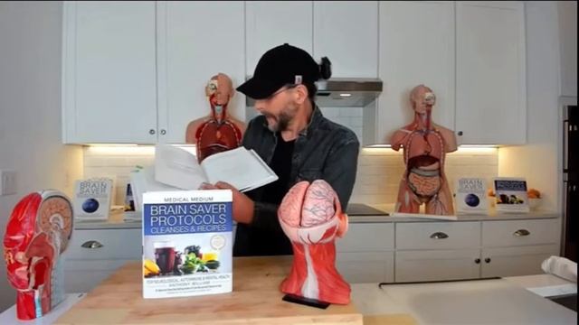 Величайшая книга всех времен Экономия мозгов смотреть онлайн