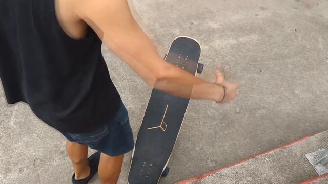 Longboard Tutorial Tornado Grab смотреть онлайн