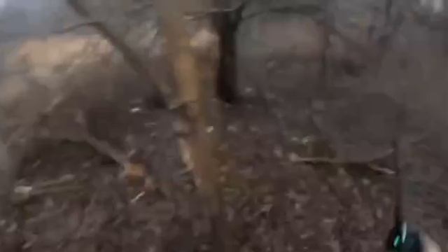 Бой от первого лица на СВО, попытка прорваться по трассе подконтрольной ВСУ бойцами РФ. смотреть онлайн