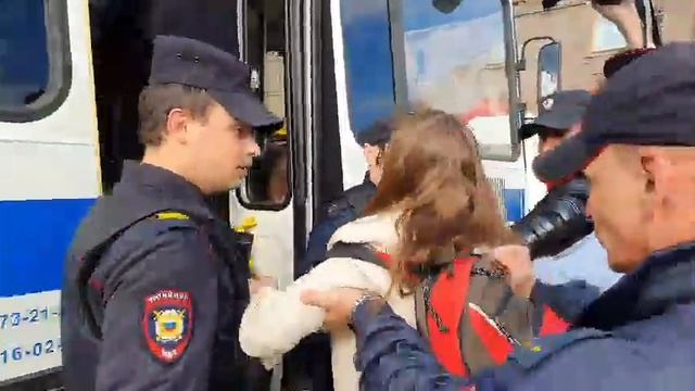 Задержание Владимира Щипицына и Ольги Смирновой 24.08.2019 смотреть онлайн
