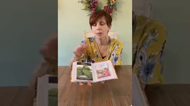 Library Salad Episode #9: The Dirt About Gardening смотреть онлайн