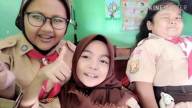 Pertama NgeVlog Di Sekolahh Malu² Guys 😅😅😊 Dan Ada Sofi Juga Loh Guyss..😊