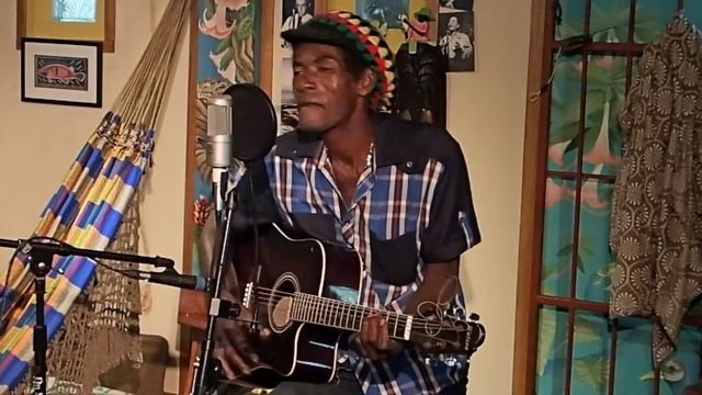 Calypso Joe Brown sings Commanding Wife смотреть онлайн