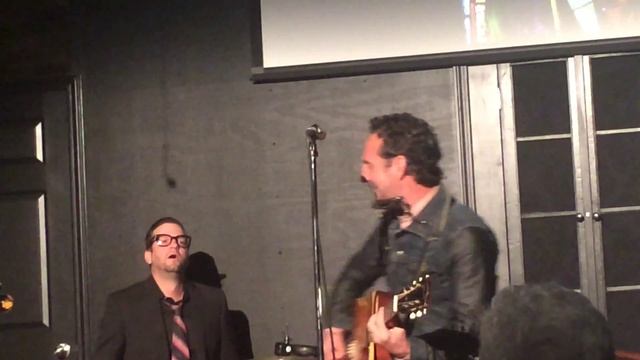 Ike Reilly Black Kat 10-13-14 iO Theatre смотреть онлайн