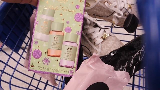 Shopping for NEW FINDS at ROSS!! *So many gift sets* смотреть онлайн