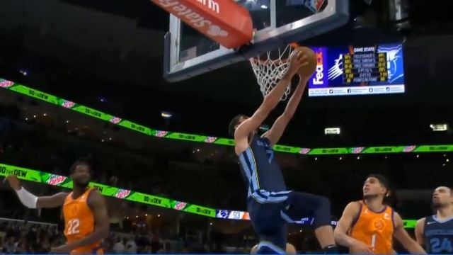 Ja Morant Lost It&Had To Dance After Rookie Santi Aldama Puts Entire Suns In Hell！ смотреть онлайн