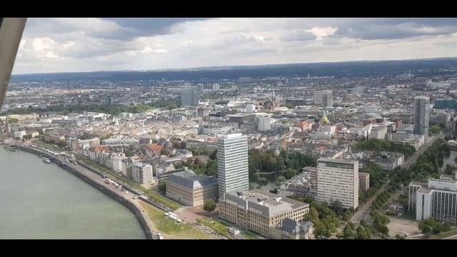 ДЮСЕЛЬДОРФ.ТЕЛЕВИЗЕОНАЯ БАШНЯ. видео N.2 смотреть онлайн