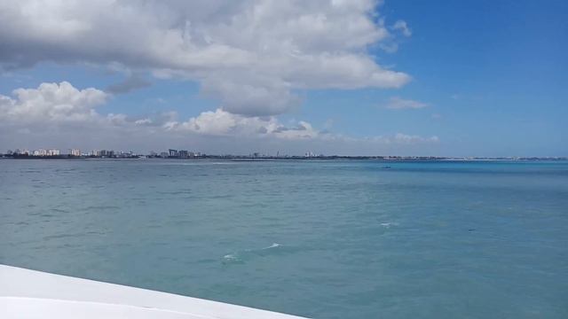 Dar Es Salam/Zanzibar sur un ferry confortable, moderne et rapide смотреть онлайн