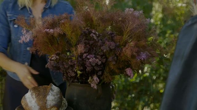 Where We Gather— Designing a Beautiful Tablescape смотреть онлайн