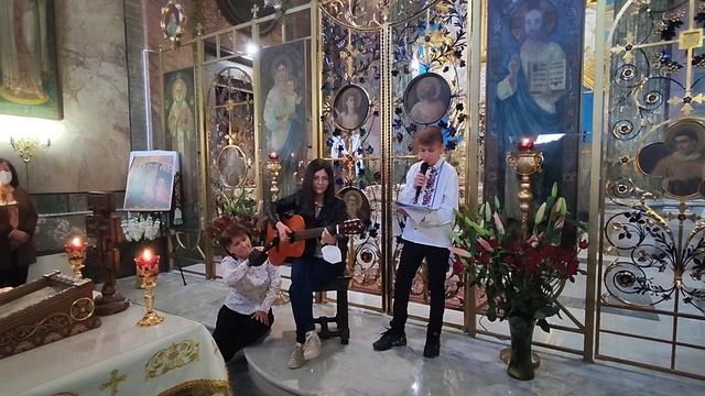 День матері. Оксана Муха в Українській парафії свв. Сергія і Вакха в Римі смотреть онлайн