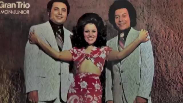 Lily Y El Gran Trio = Jugaremos En La Arena смотреть онлайн