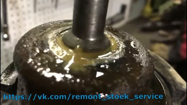 Ремонт передних стоек BMW 120i смотреть онлайн