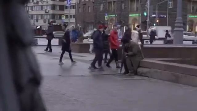 EDWARD BIL БЬЕТ ДЕДА! ШОК!!!