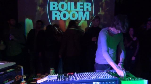 Perseus Traxx Boiler Room LIVE Show смотреть онлайн