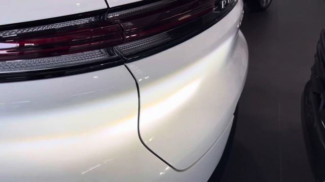 2024 Porsche Cayenne New Matrix HD headlight comparison смотреть онлайн