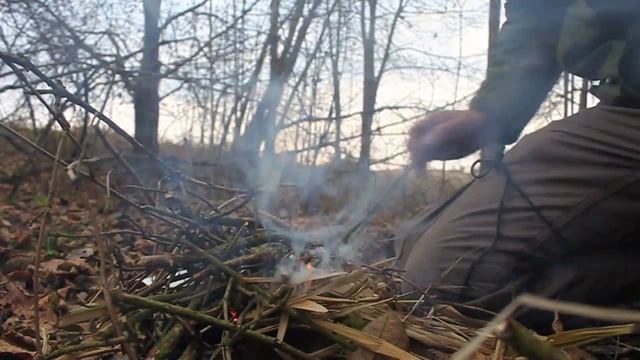 Survival -Training - Überlebenstraining - Outdoor -- Wildnis Make a fire, knife and firesteel смотреть онлайн